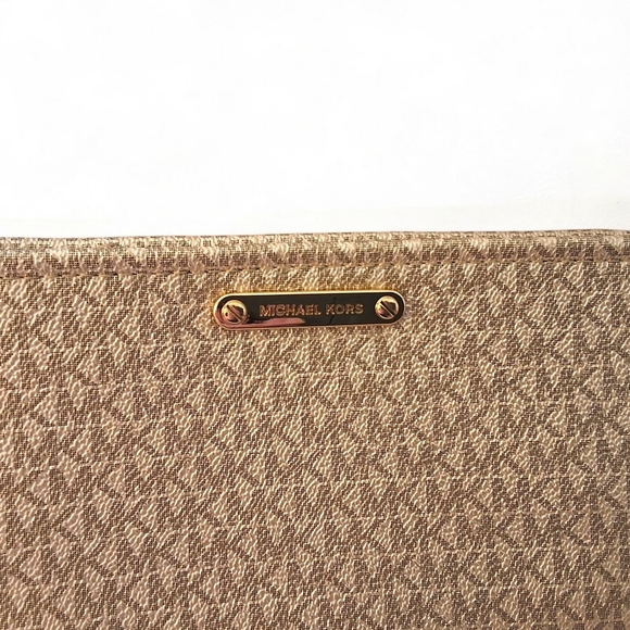 Michael Kors Gold MK Belt Bag – Size L/XL - Picture 2 of 9